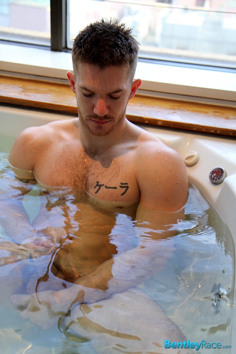BentleyRace sexy Aussie guy Skippy Baxter solo model stark bollock naked water bath tub stroking large cock 016 tube video gay porn gallery sexpics photo - Skippy Baxter jerks his huge dick in the hot tub
